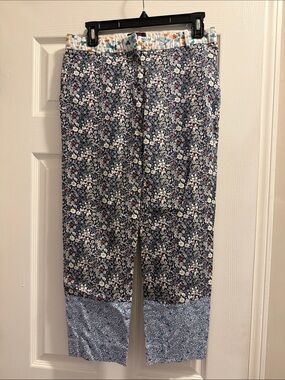 J. Crew Liberty Art Fabrics White Floral-Print Pants with Navy Label size 2 EUC